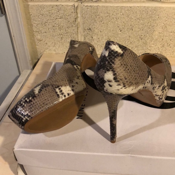 Heels - Picture 2 of 4